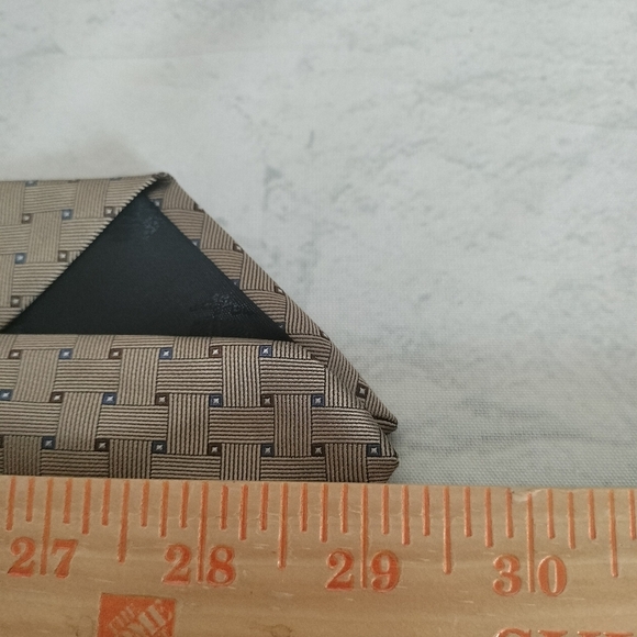 BROOKS BROTHERS 346 PURE SILK MEN’S GEOMETRIC GOLD/TAN & BLUE WEAVE NECKTIE USA - Picture 9 of 10